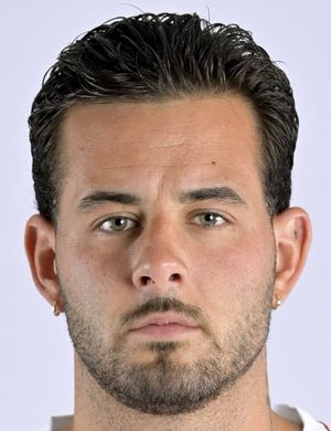 Доннум, Арон