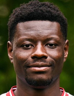 Аче, Рагнар