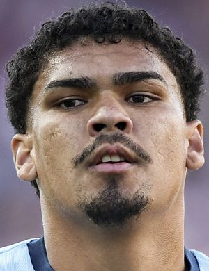 Джуниор, Луис