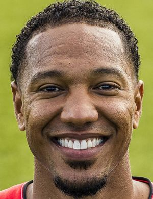 Де Гузман, Джонатан