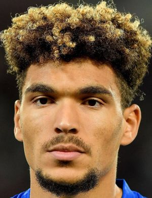 Гендри, Валентин