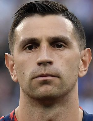 Мартинес, Эмилиано