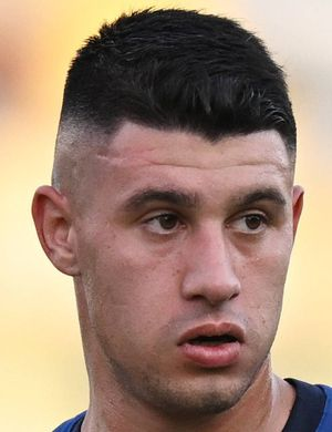 Валенти, Лаутаро