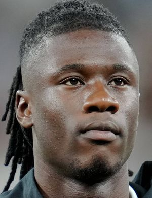 Камавинга, Эдуардо