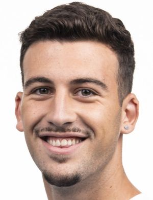 Парада, Виктор