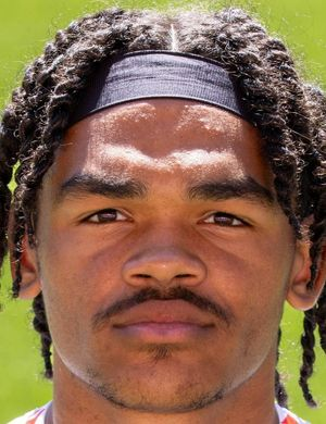 Engwanda Ongena, Tim