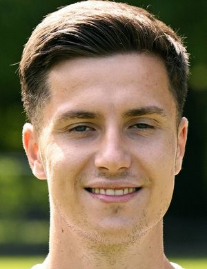 Денис, Хусейнбашич