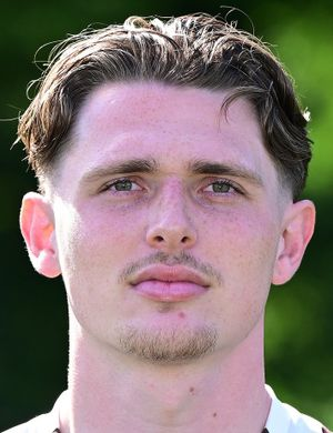 Стивенс, Фин