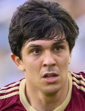 Арамбуру, Хон