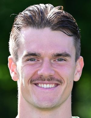 Спари, Саймон Эмил