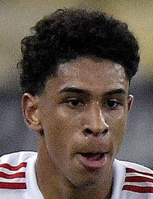 Виктор, Пауло