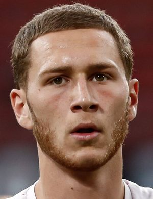 Льенар, Янн