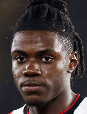 Лавия, Ромео