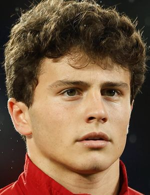 Невеш, Жуан