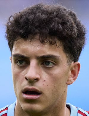 Альварес, Уго