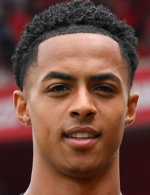 Хатчинсон, Омари