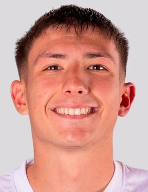 Фернандес, Тиаго