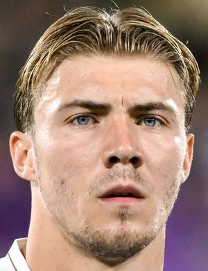 Хойлунд, Оскар