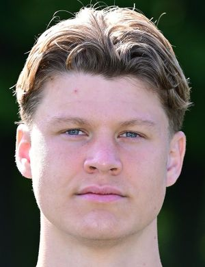 Робач, Янник