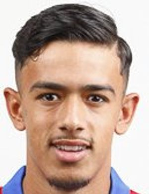 Лукe Сьерра, Икер