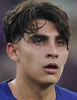 Фернандес, Тони