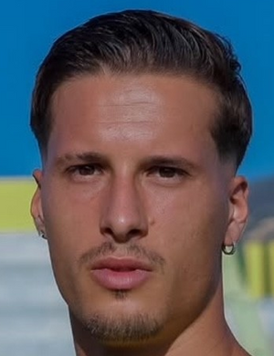 Този, Лоренцо