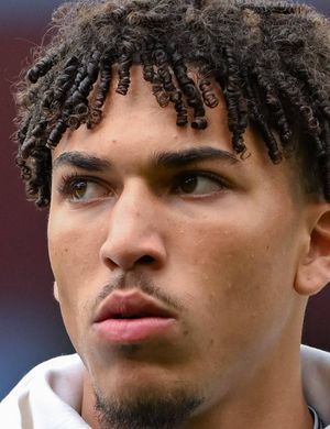 Рут, Леон Джордж