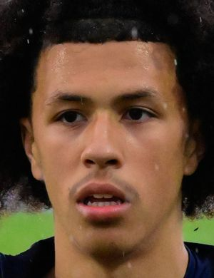 Дрэйкс-Томас, Джоэл