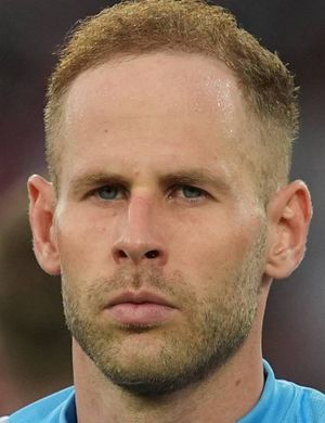 Гулач, Петер