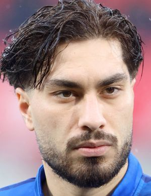 Сердар, Суат