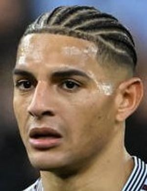 Карлос, Диего