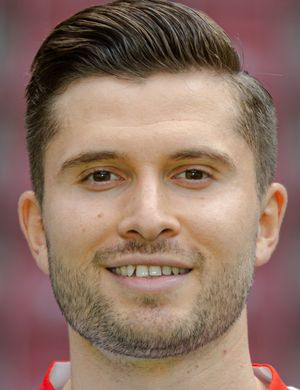 Реджбецай, Элвис