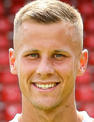 Бек, Адриан