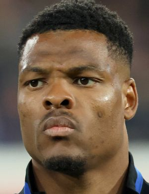 Думфрис, Дензел