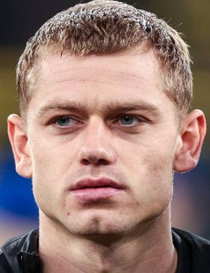 Рюэрсон, Юлиан