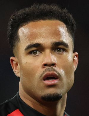 Клюйверт, Юстин