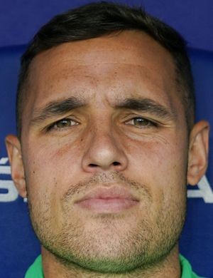 Лирола, Поль